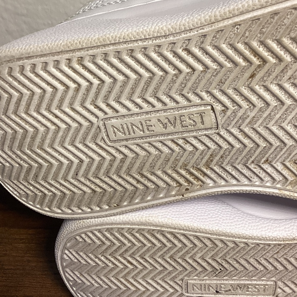 Women’s l Nine West White Platform Sneakers Size 7M - Picture 7 of 9